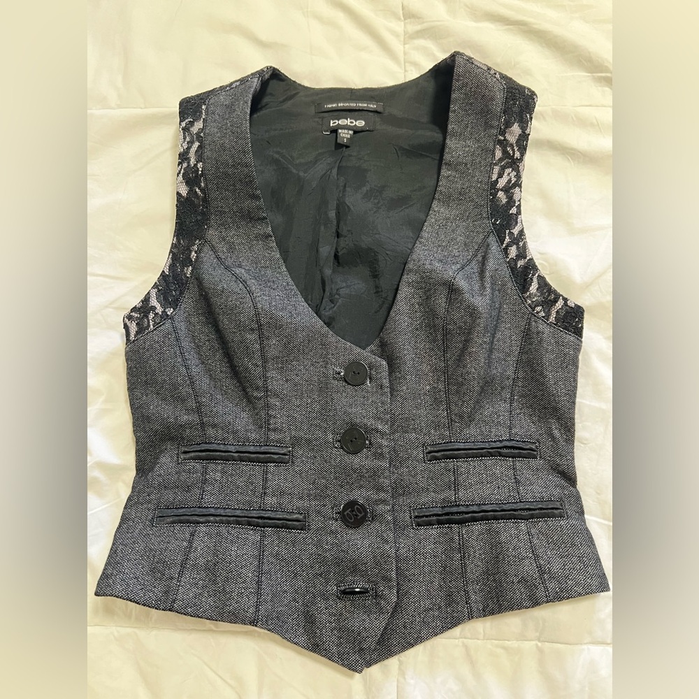 Bebe lace vest Size small